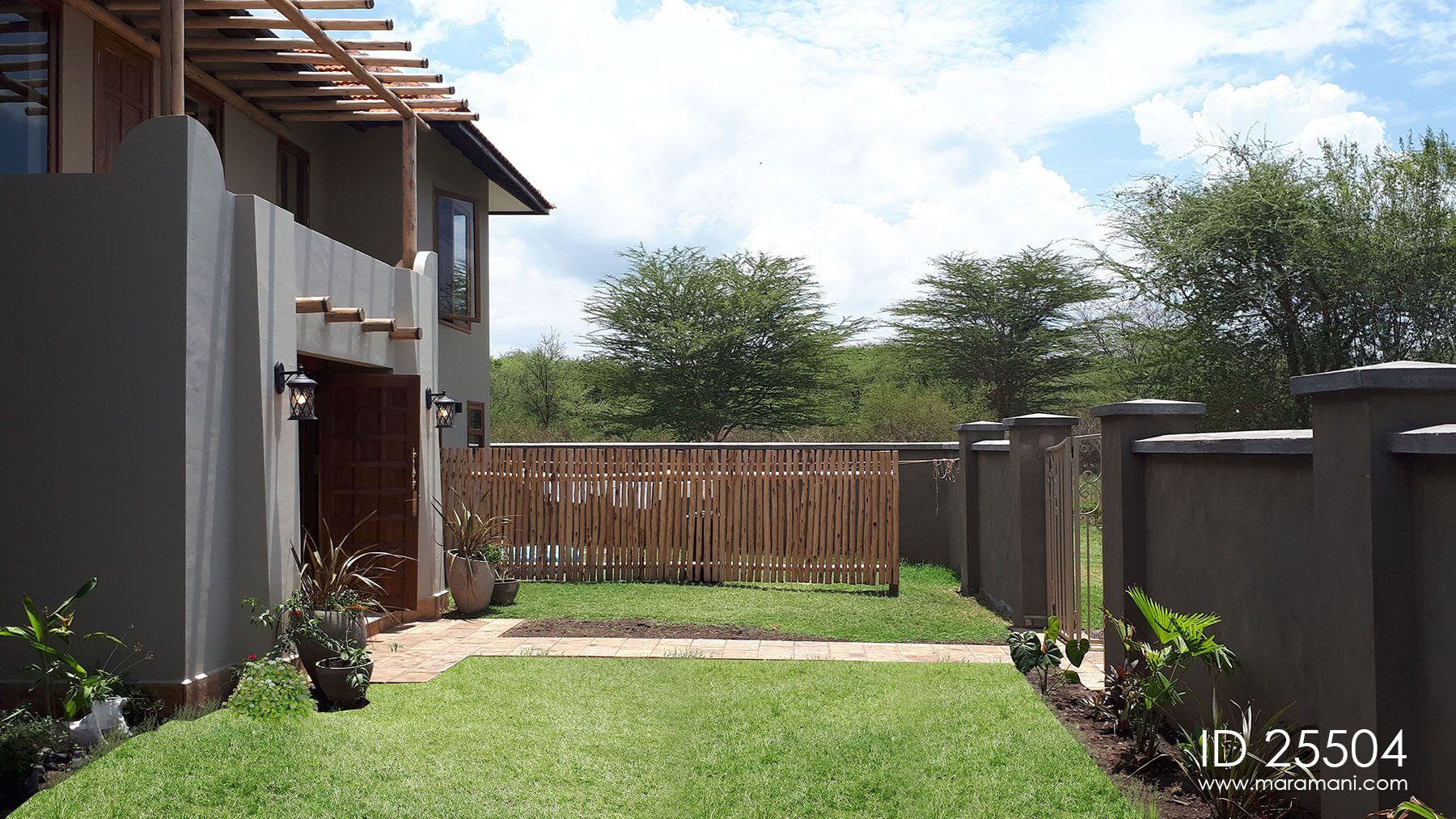 Coastal style 5 bedroom house - ID 25504