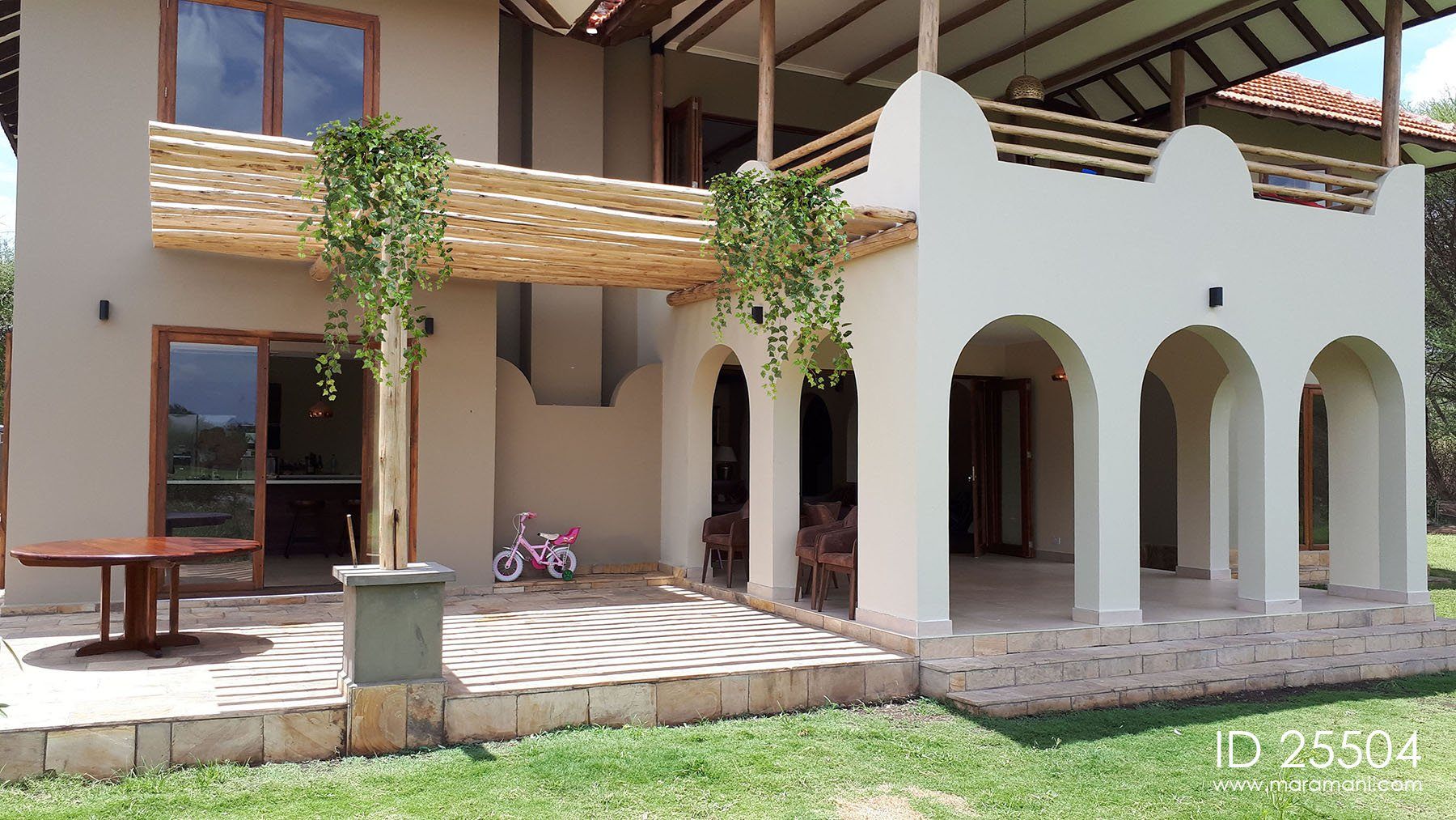 Coastal style 5 bedroom house - ID 25504